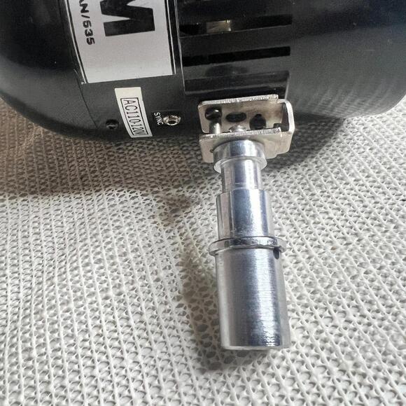 Vintage PRINZ 525M Studio Flash Head w/ Reflector & Mount - Picture 10 of 12